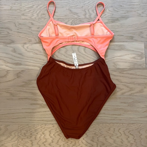 Madewell Second Wave Cutout One-Piece Swimsuit in Colorblock Size Small - NWT - Picture 6 of 7